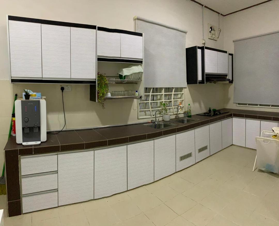 Nurul Amin Guest House Pantai Cahaya Bulan 哥打巴鲁 外观 照片