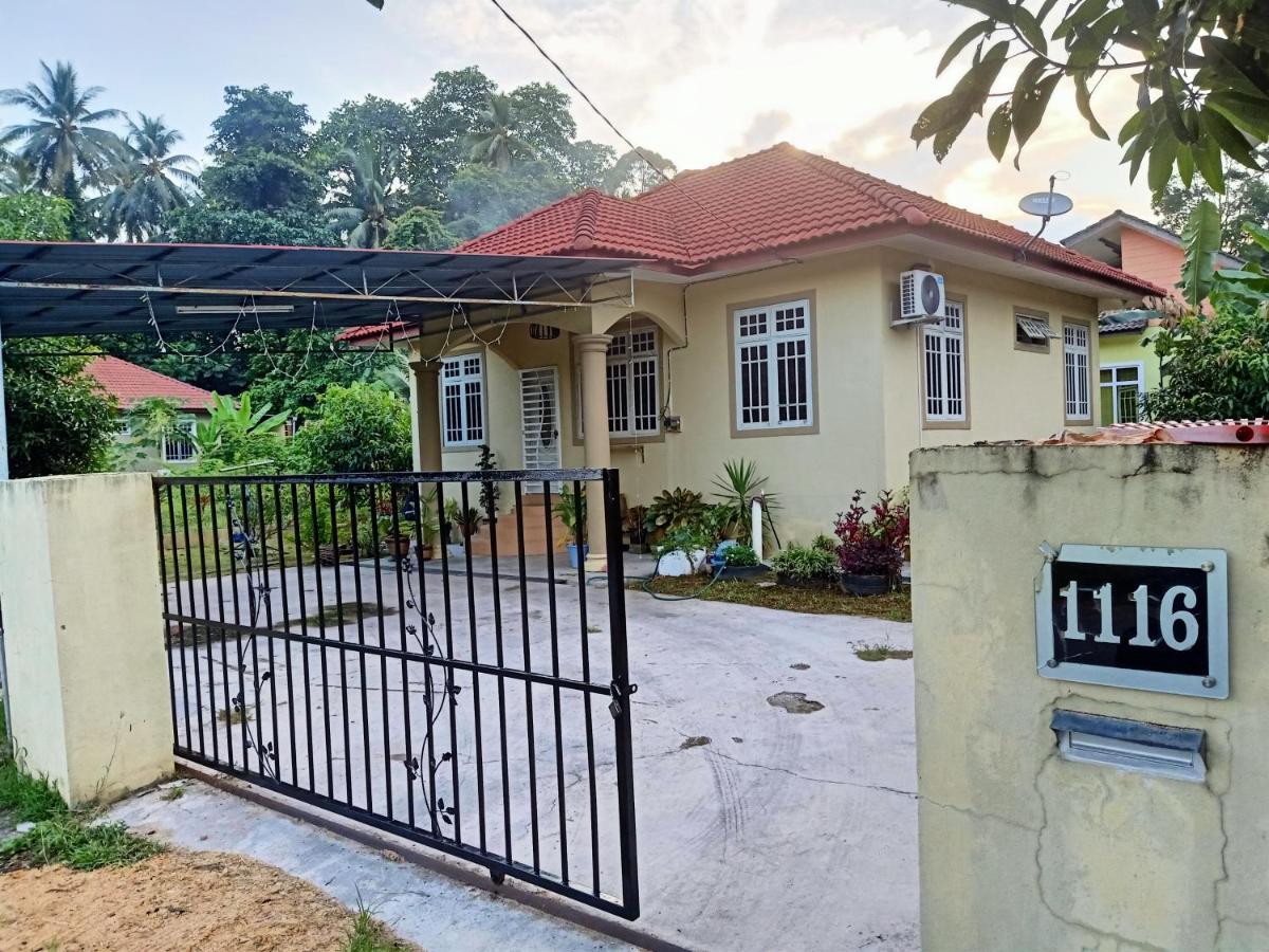 Nurul Amin Guest House Pantai Cahaya Bulan 哥打巴鲁 外观 照片